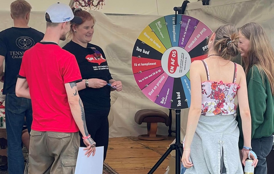 Unge stopper ved PsykInfo-telt