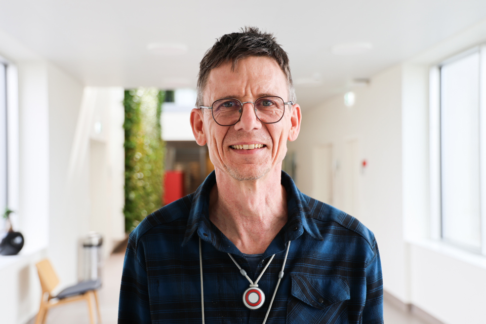 Klaus Møller-Nielsen i sit rette element - på arbejdspladsen på Psykiatrisk Afdeling Aabenraa