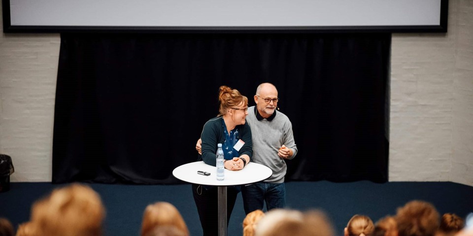 Camilla Lykke Møller og Frits Lykke holder foredrag